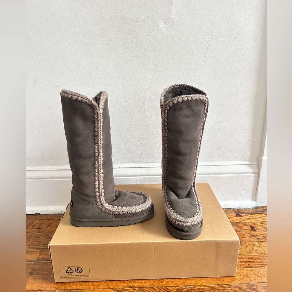 MOU Grey Shearling Tall Boot. Size 37